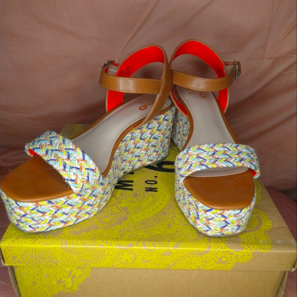 Mix No. 6 Cammie Platform Sandals